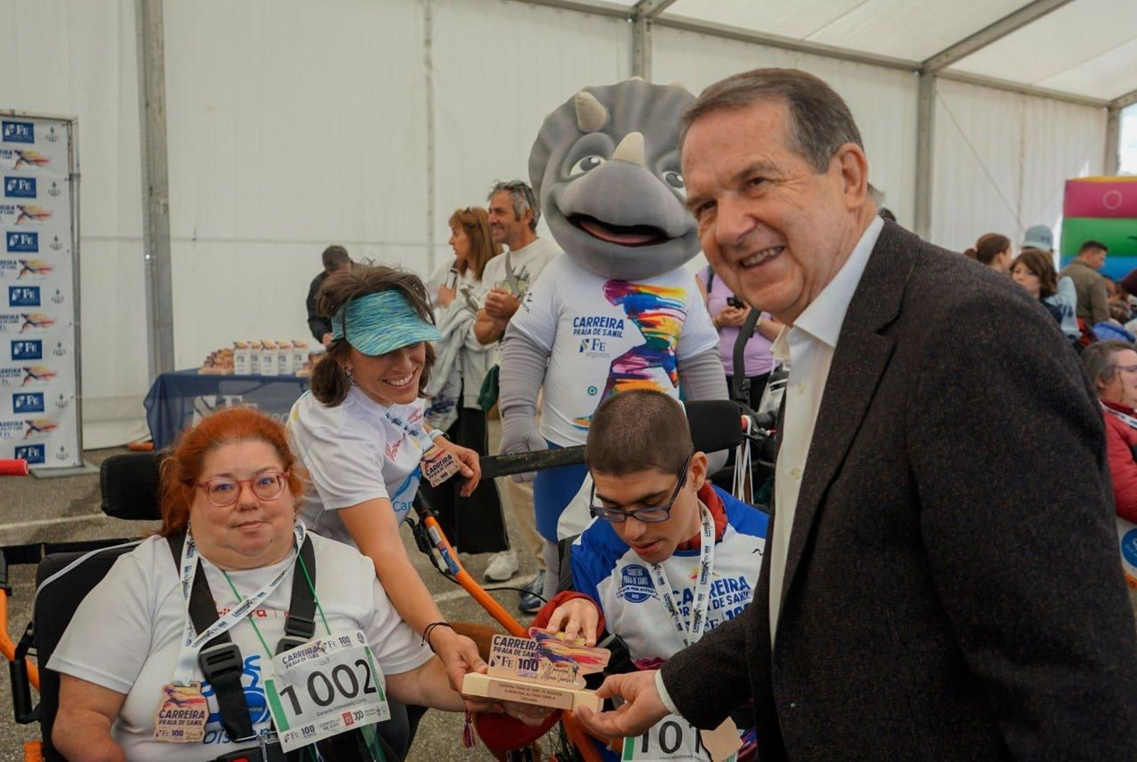 Abel Caballero en la Carrera Praia de Samil.