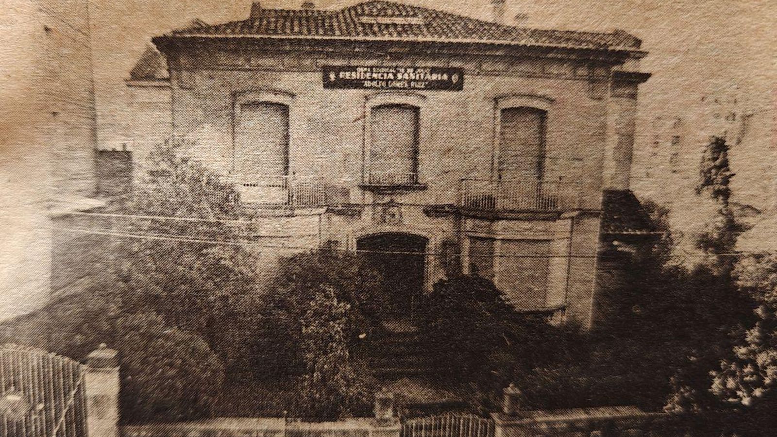 Antigua sede de la Obra Sindical en la calle Capitán Cortés.