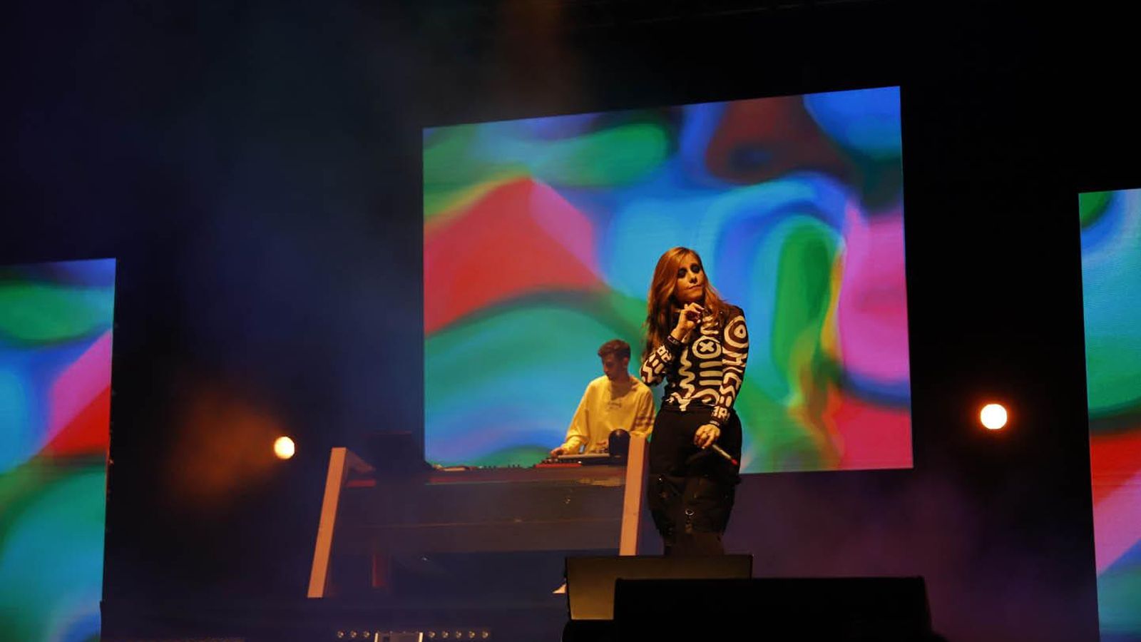 o dúo de Laura LaMontagne e PicoAmperio mestura elementos electrónicos con cantigas de amigo de Martin Codax, Airas Nunes ou Alfonso X ‘O Sabio’.