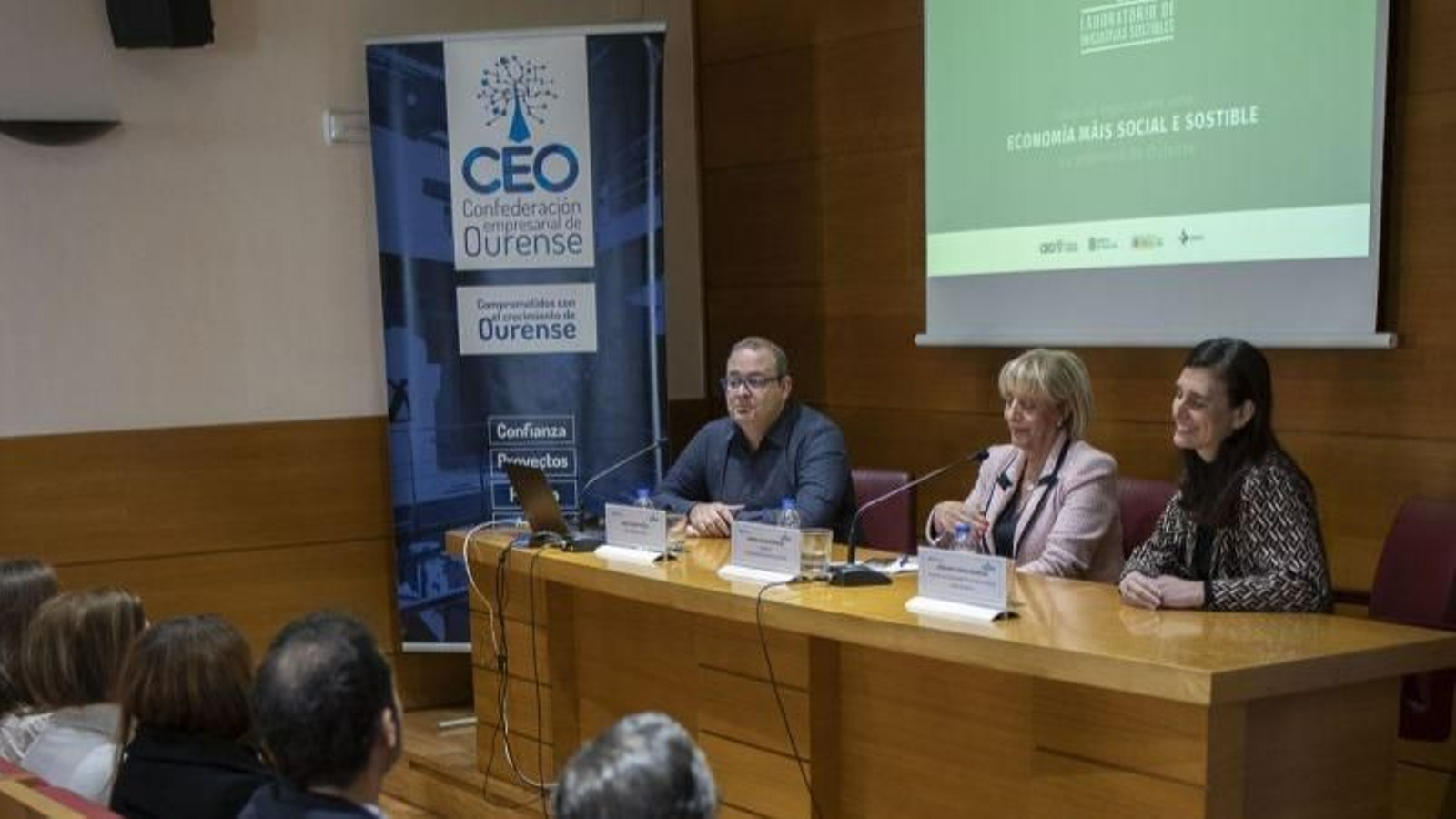 Daniel Diéguez, Marisol Novoa y Margarita Ardao, en la presentación de ayer.