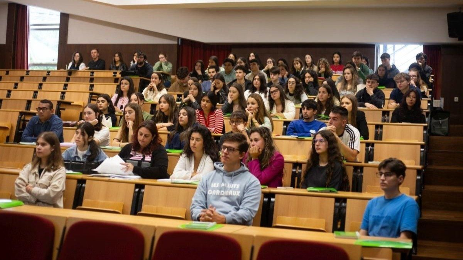 Acto de Bienvenida en el inicio del curso Universitario, en el Campus de Ourense. (Foto: Sandra Iglesias)