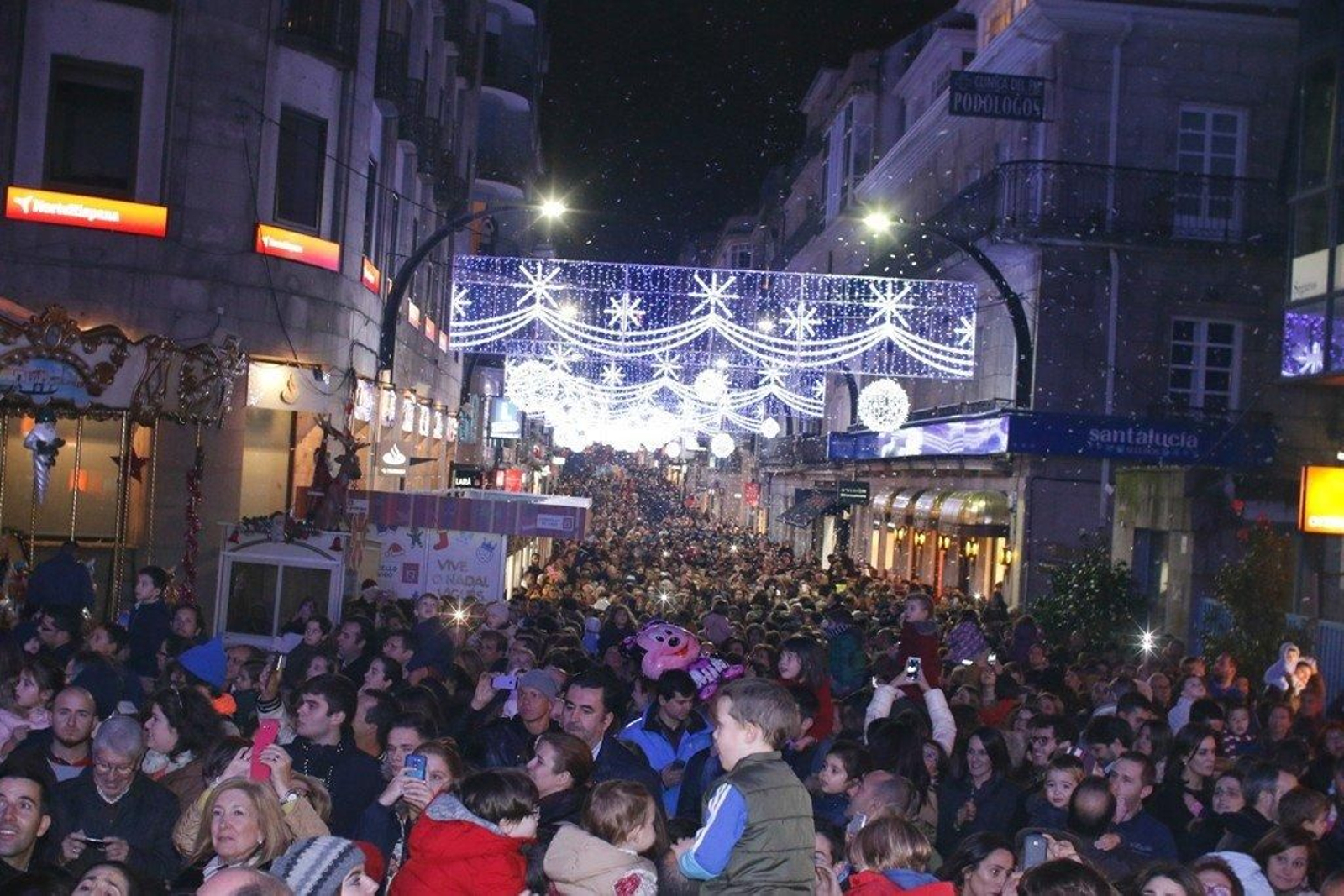 Encendido de las luces de Navidad Foto JV Landín 083