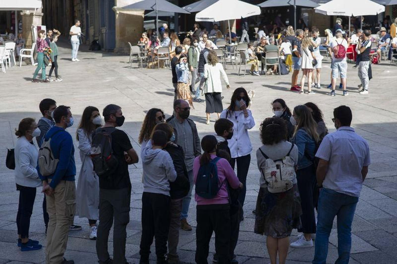 Turistas este domingo en Ourense