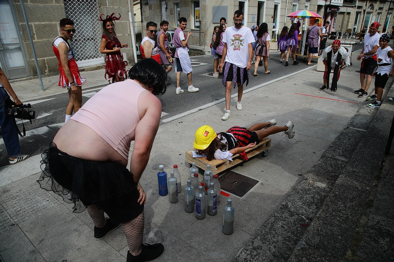 Galería | A troula e a retranca triunfan no Entroido Quente de Maceda