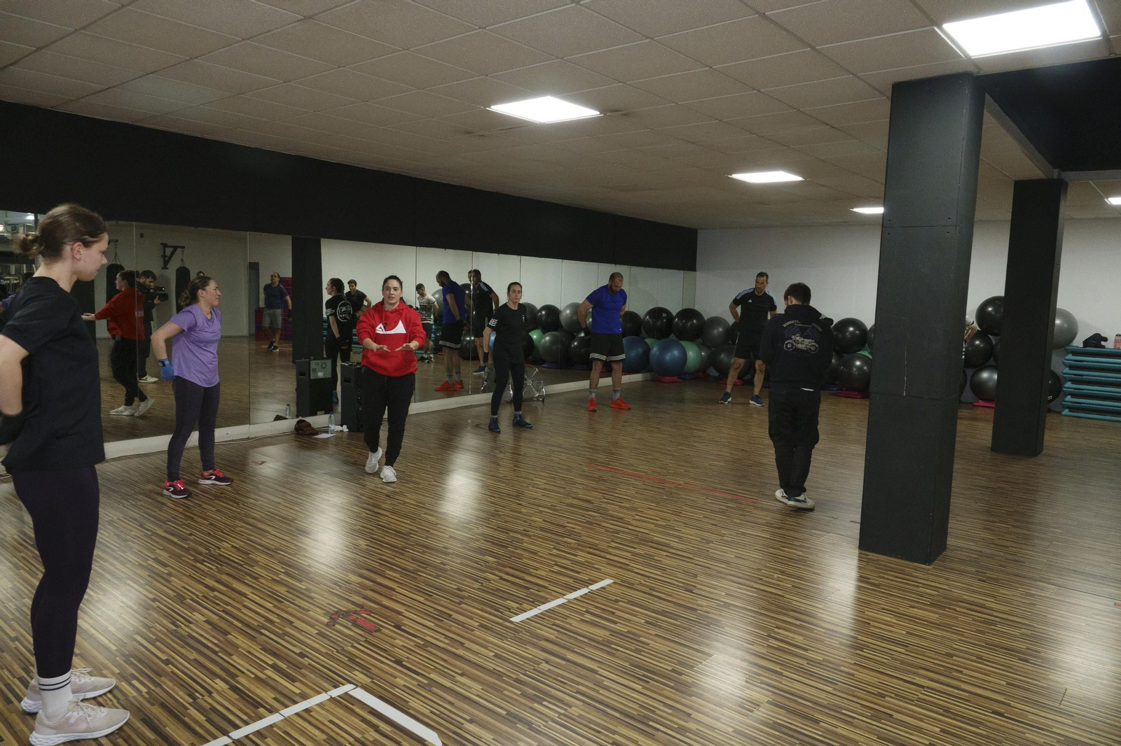 Galería | Así entrenan boxeo en el Gimnasio Arenal
