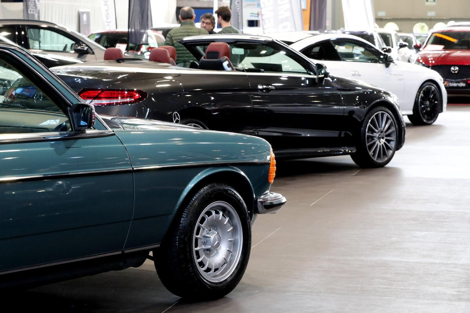 Segunda jornada del Salón del Automovil en Expourense, especial coches de ocasión.