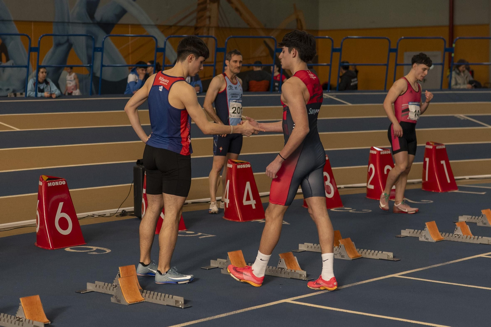 Galería |  El Atletismo Gallego corona a sus primeros campeones de la temporada indoor
