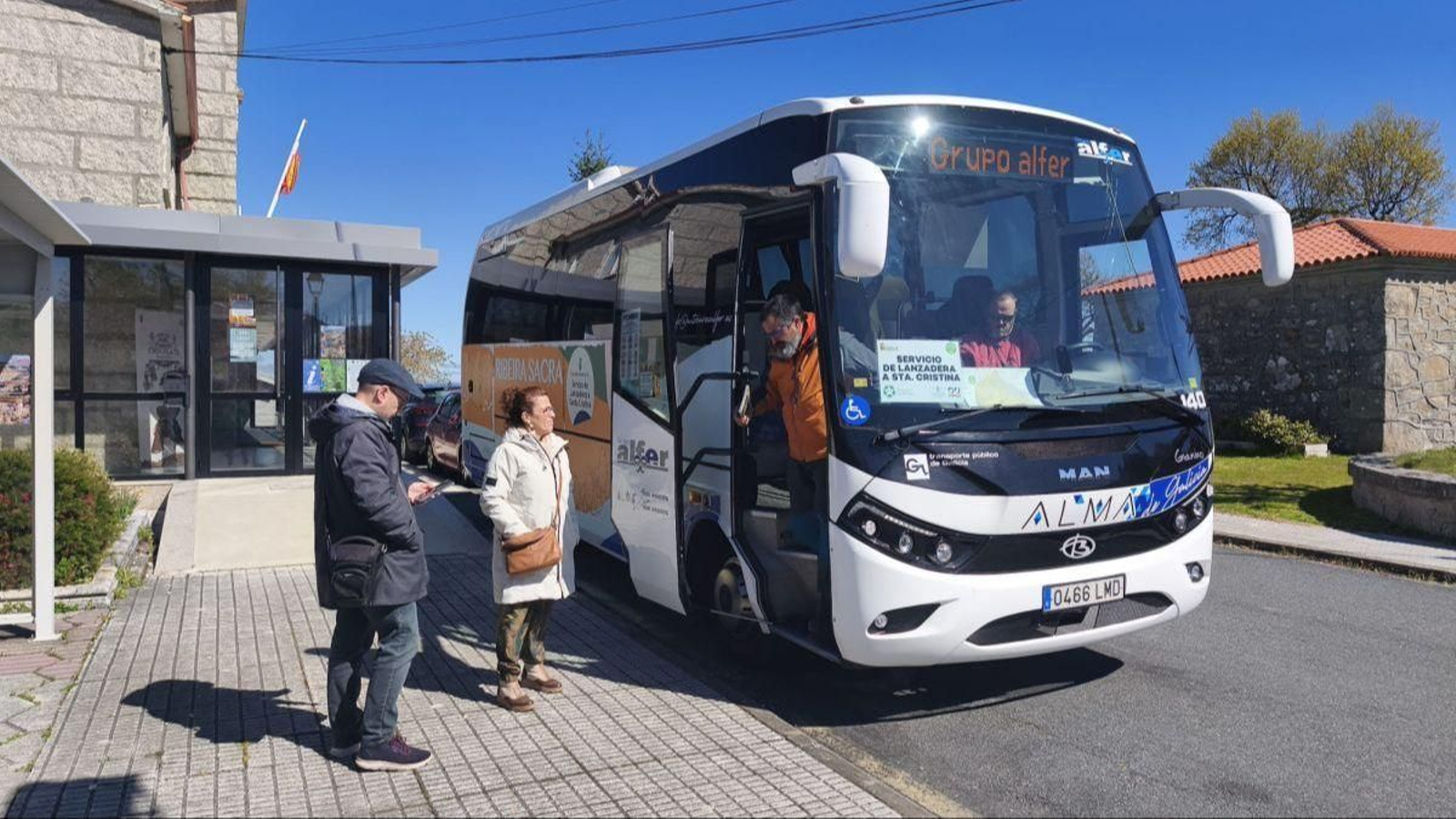 El bus lanzadera en su primer día de servicio en Semana Santa.
