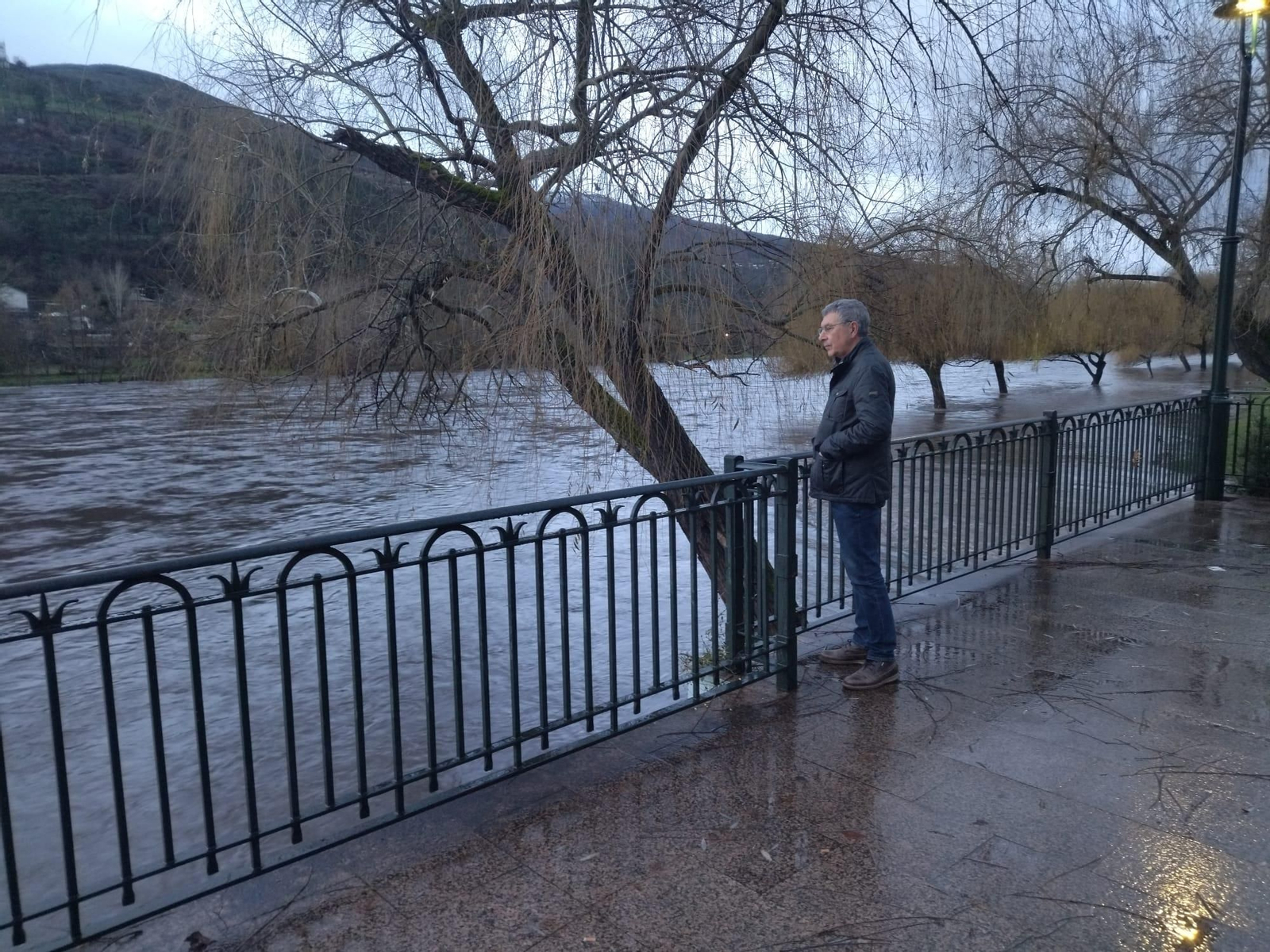 Galería | Las lluvias causan desbordamientos en los ríos de la provincia de Ourense