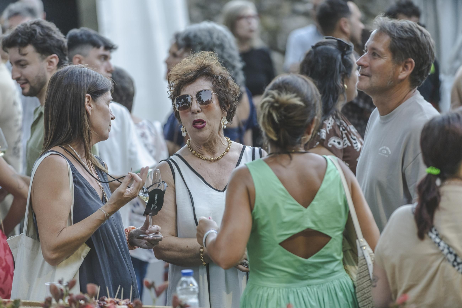 Galería | Brindis, música y tradición para inaugurar la Feria del Viño de Monterrei, en fotos