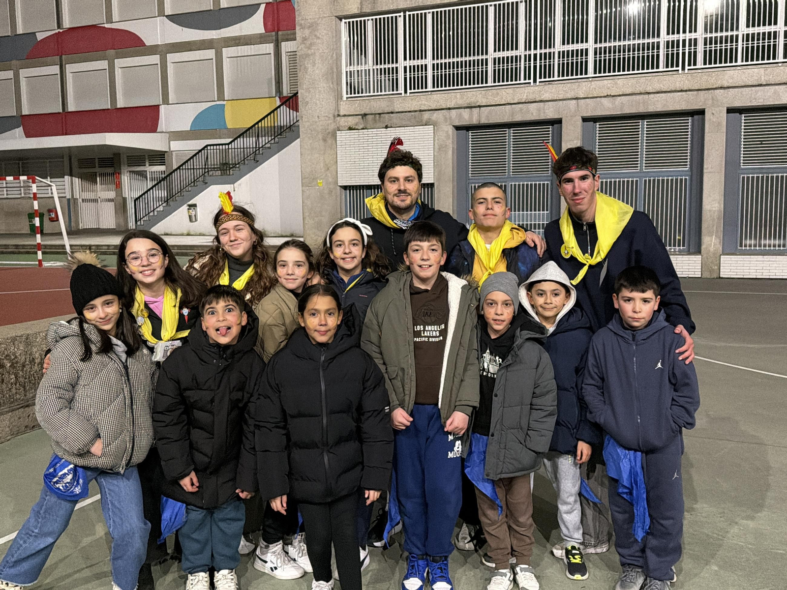 Participantes no xogo nocturno