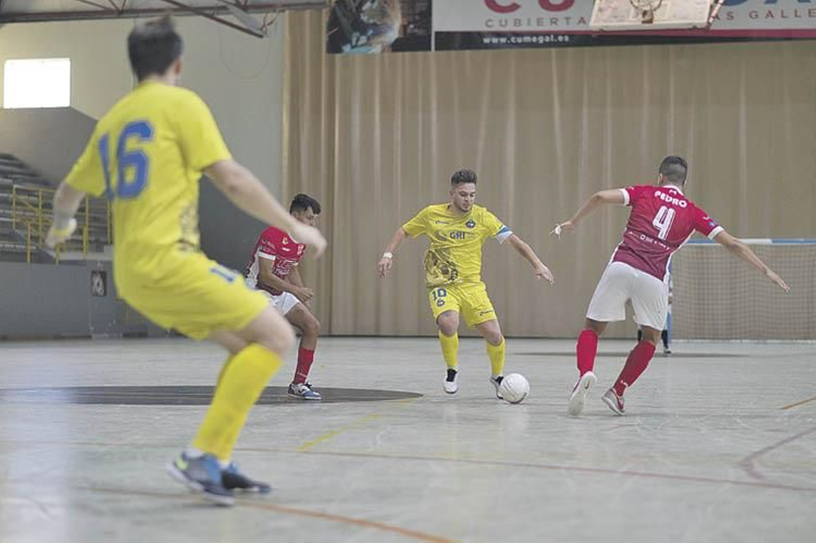 El amistoso en el Paco Chao entre Carballiño y Coruxo.