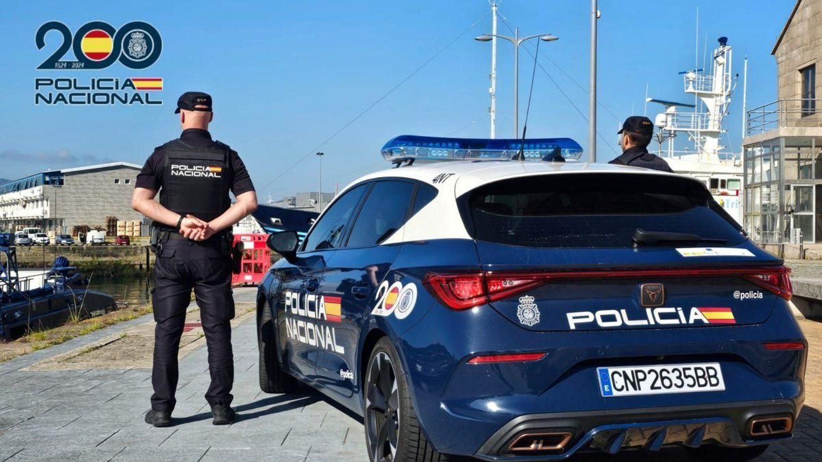 Los agentes, de la comisaría de Vigo, estaban patrullando cerca del lugar del incidente.