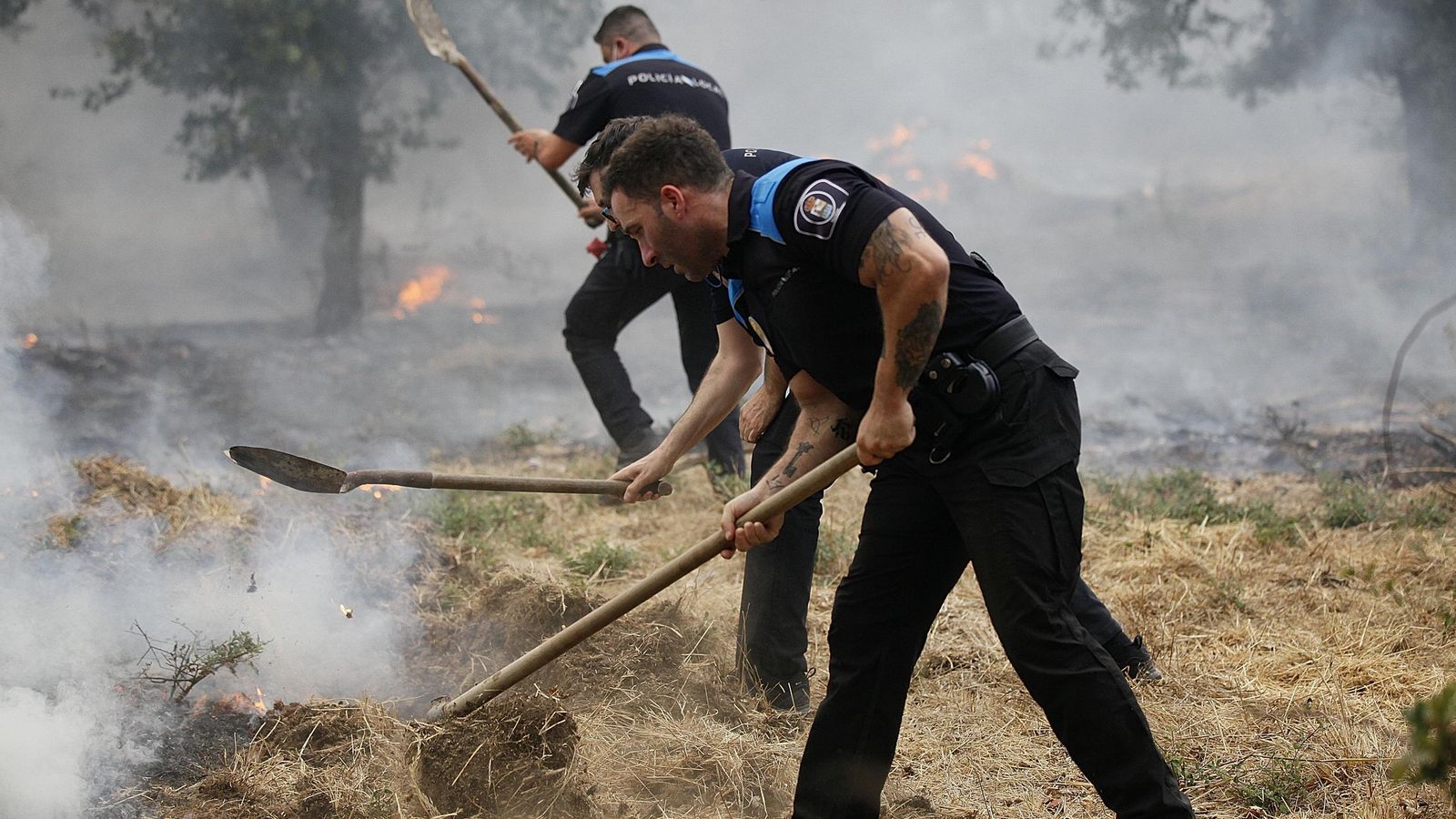 Galería | El fuego rodea Ourense