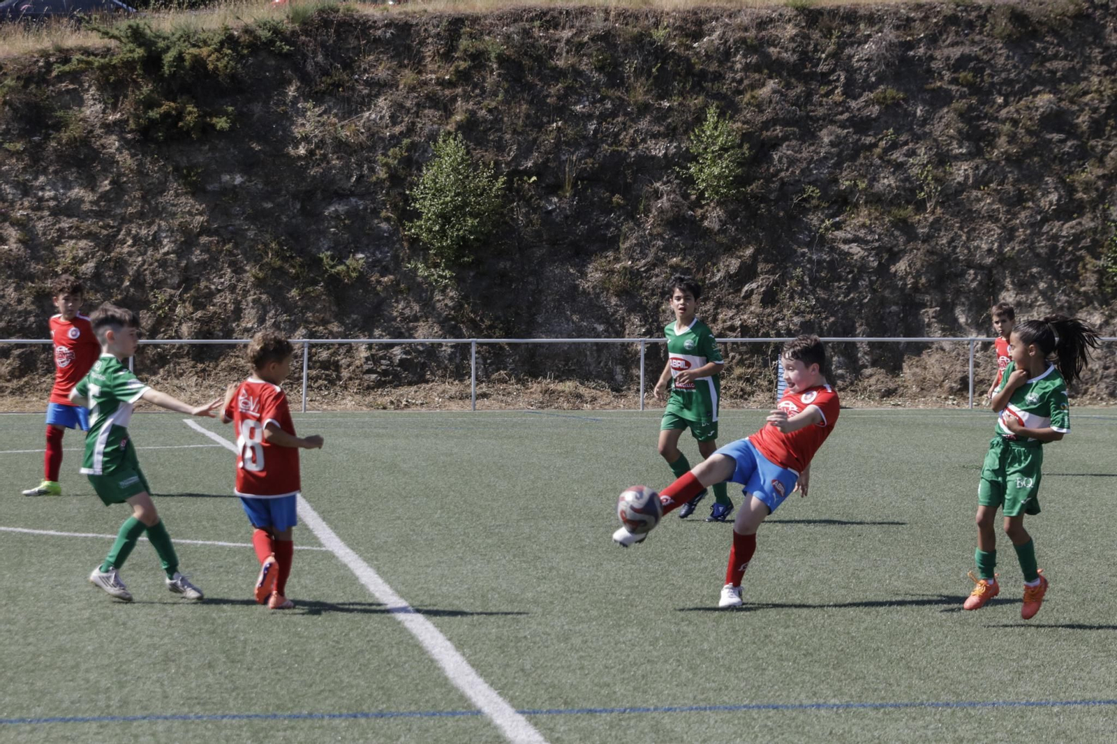 Los pequeños vibraron en San Rosendo con el Trofeo de fútbol Concello de Celanova