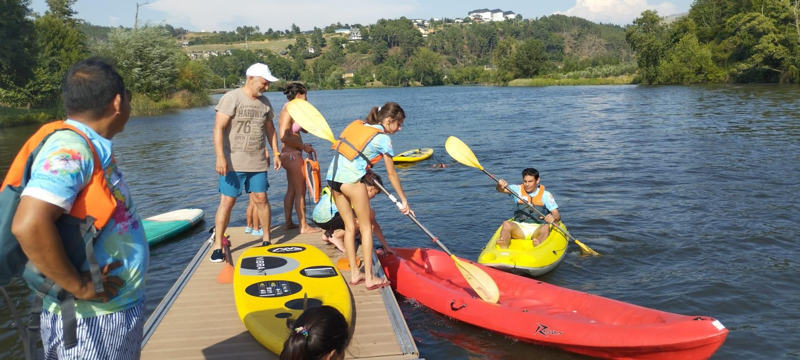 Galería | Un verano a golpe de remo y diversión con el programa Fomento Deportivo en Viana do Bolo