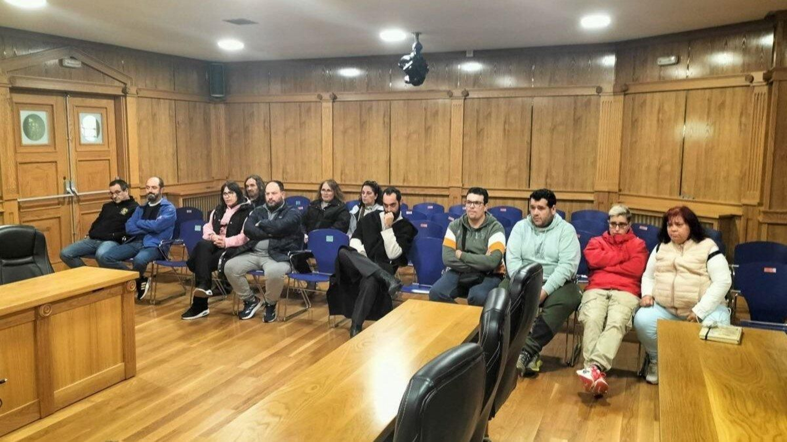Parte de los hosteleros de Xinzo de Limia que participarán en la iniciativa.