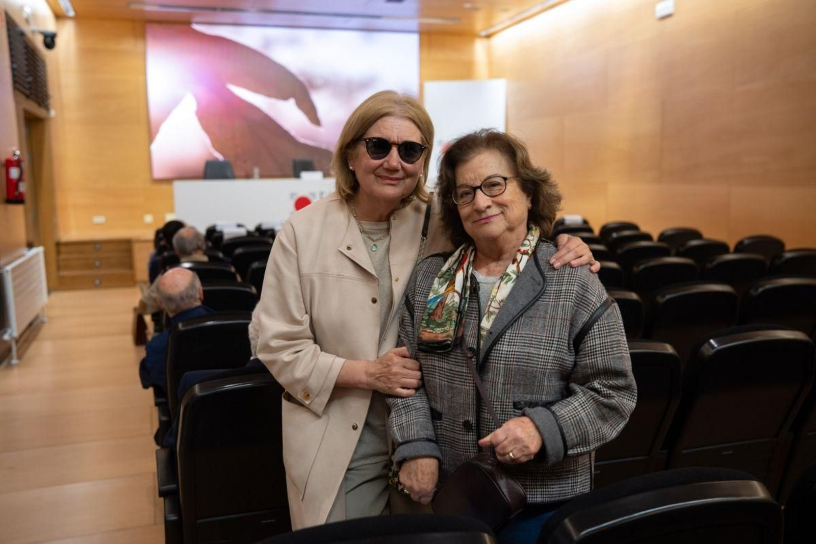 Rosa y Carmen, presentes en el Foro La Región.