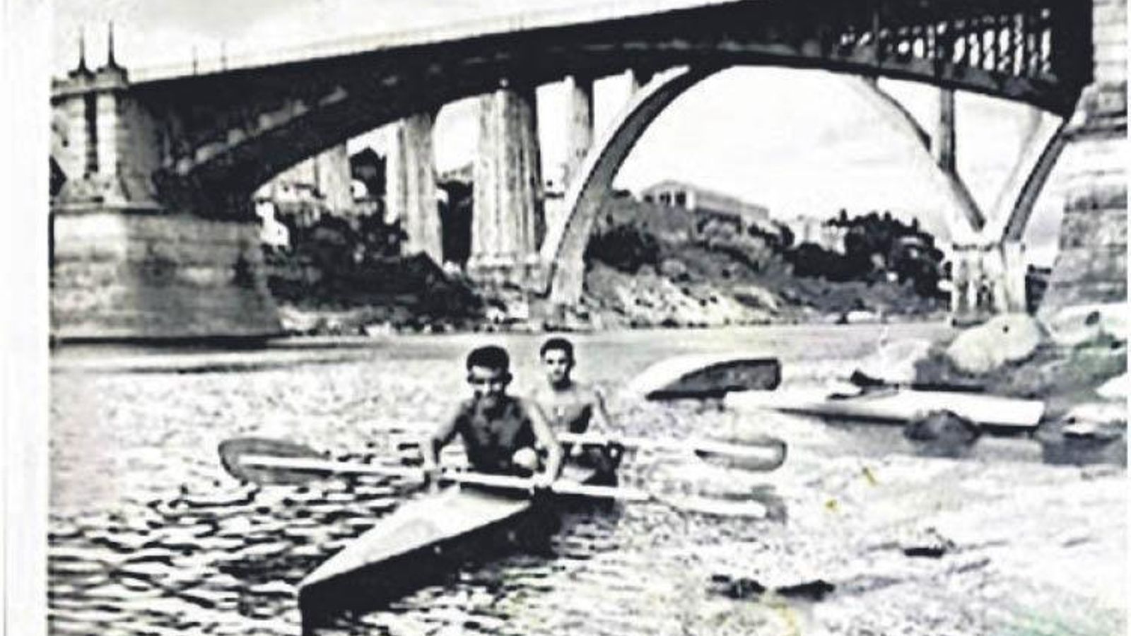 piraguas en el  mño.jpg_web