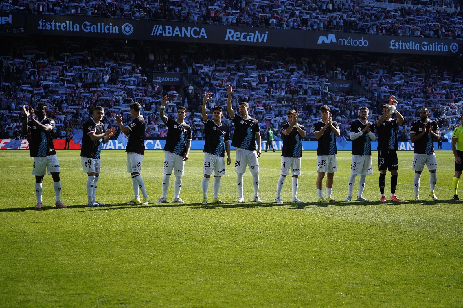 Galería | El Celta y el Alavés se miden en Balaídos