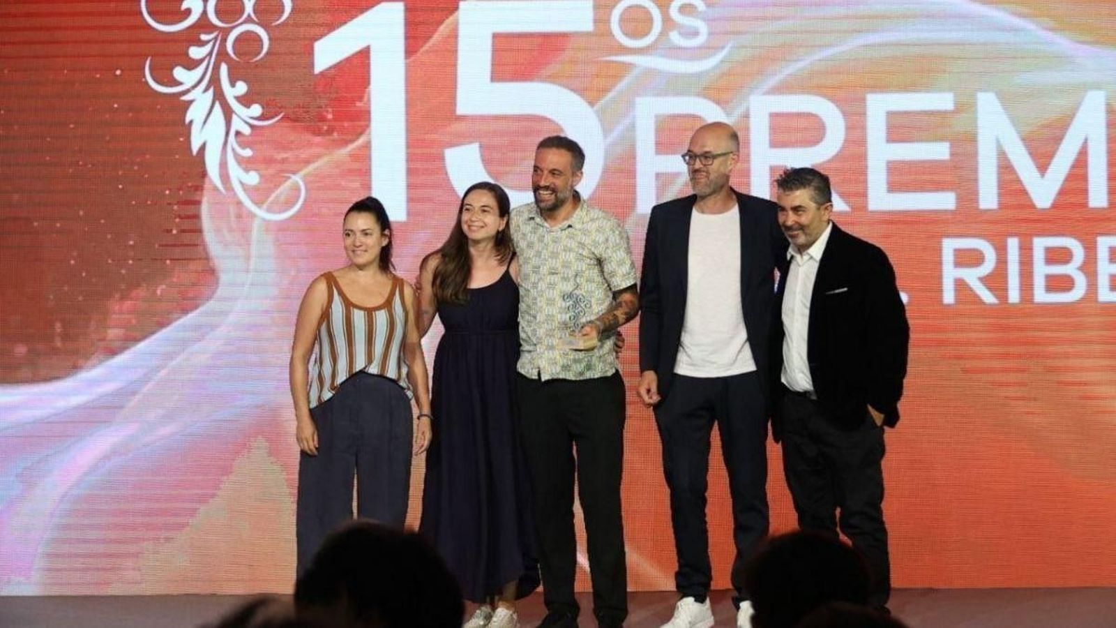 Momento de la entrega de premios ayer, en el Mar de Vigo.