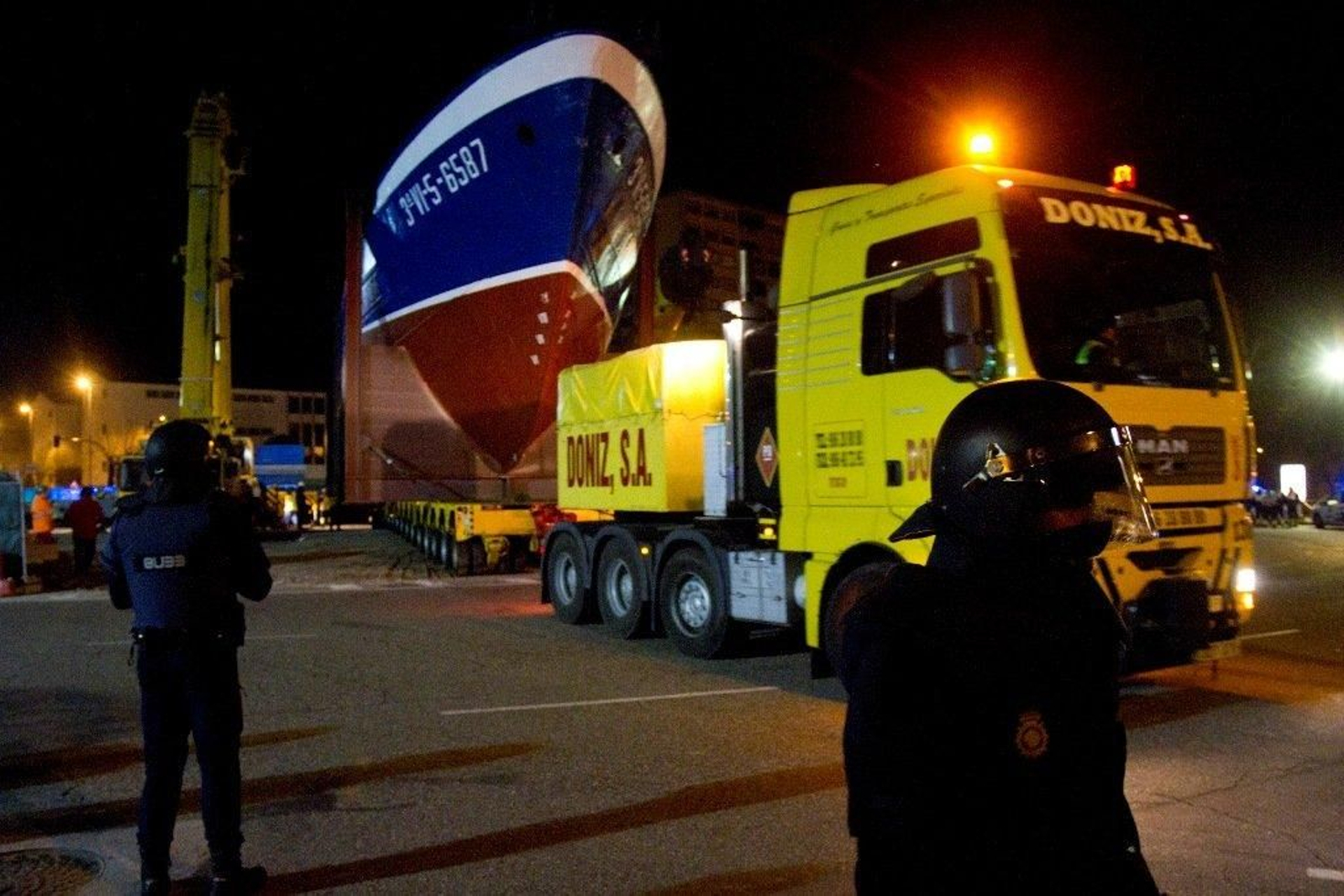 Traslado del barco Alfageme a Coia Foto Lanfoco 23