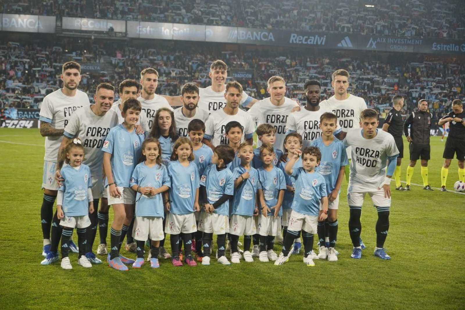 Partido entre el Celta y el Atlético de Madrid. // J.V. Landín