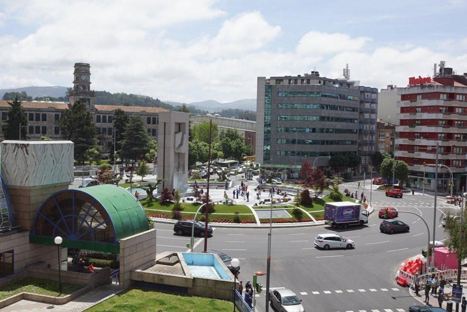 Vista aérea  de Plaza América // Vicente