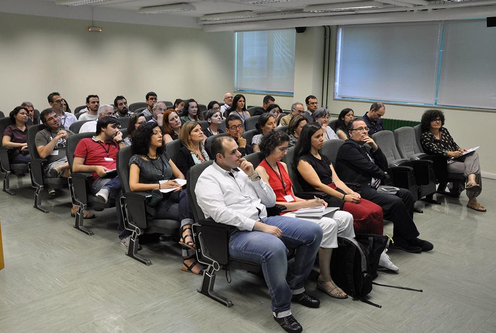 Investigadores de las tres universidades gallegas y de las instituciones lusas, ayer en Vigo.
