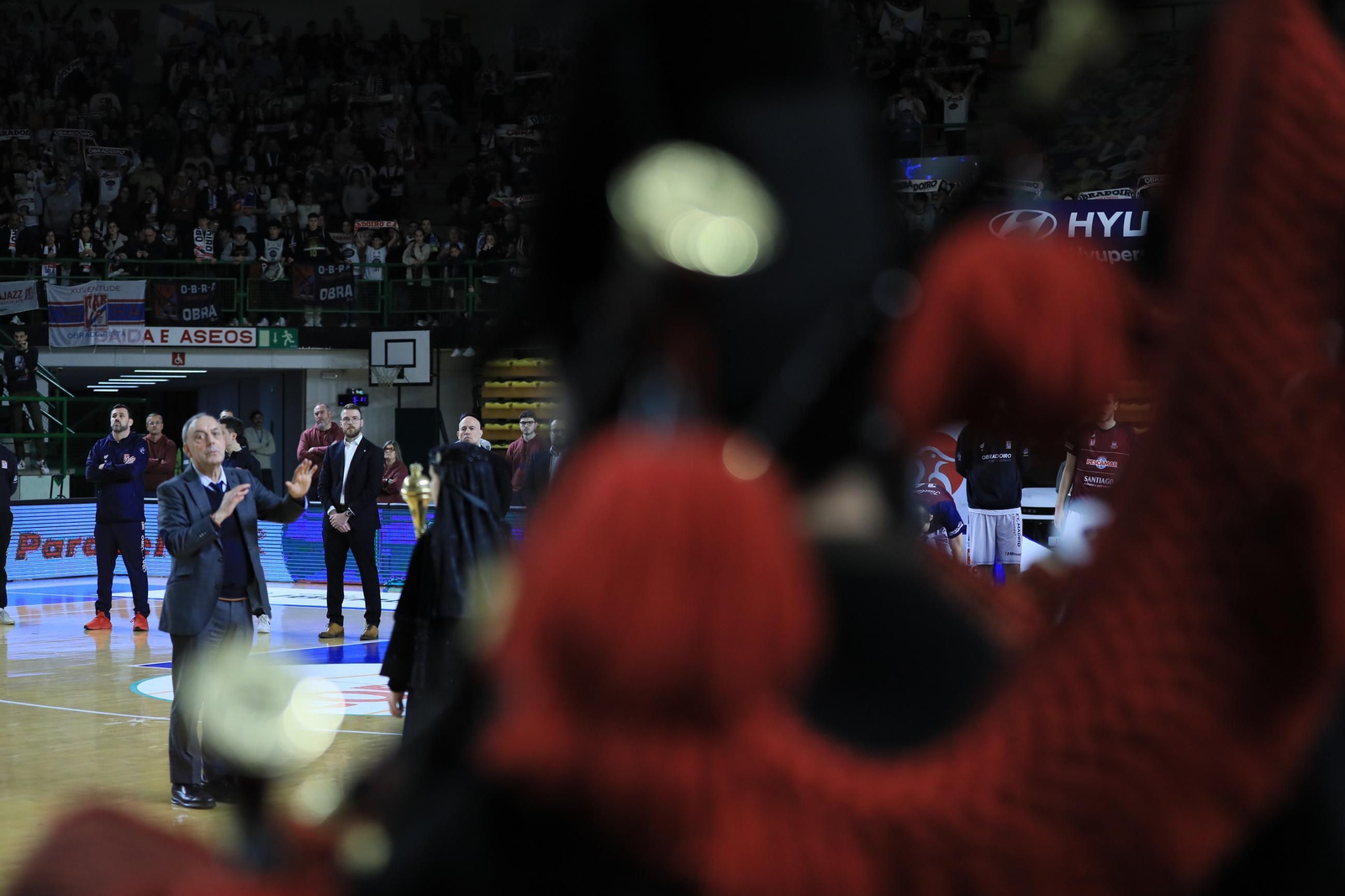Galería | El Pazo, a reventar para el derbi COB-Obradoiro