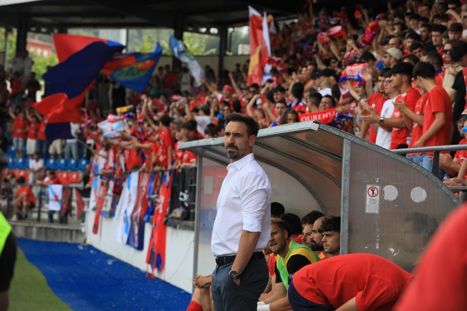 Galería | La UD Ourense quiere llegar a Primera Federación y la afición se vuelca con el equipo en O Couto