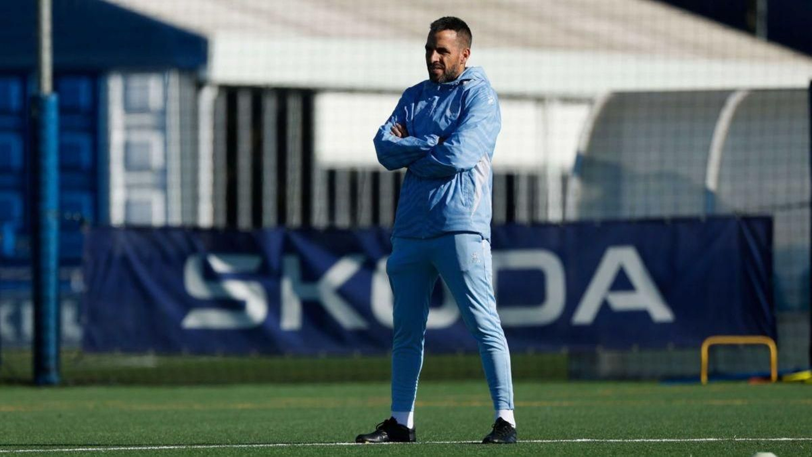 El técnico del Espanyol, Raúl Jardiel, en un entrenamiento.