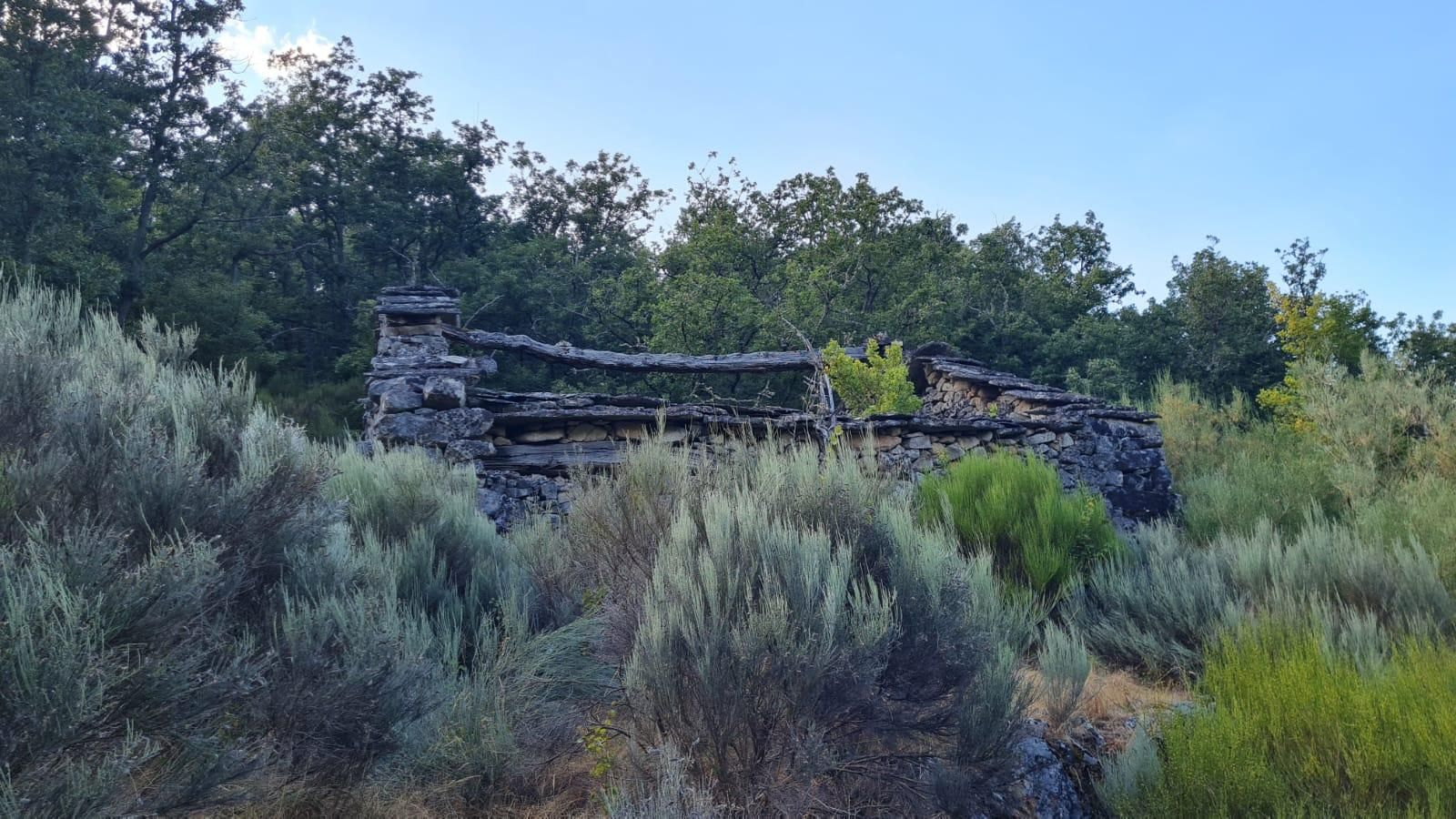 Aldea abandonada de Prada