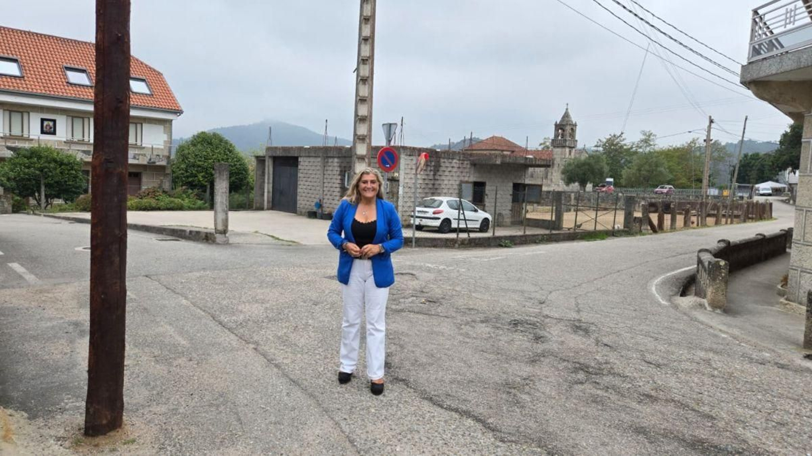 La diputada provincial Paula Bouzós visitó los lugares de las obras.