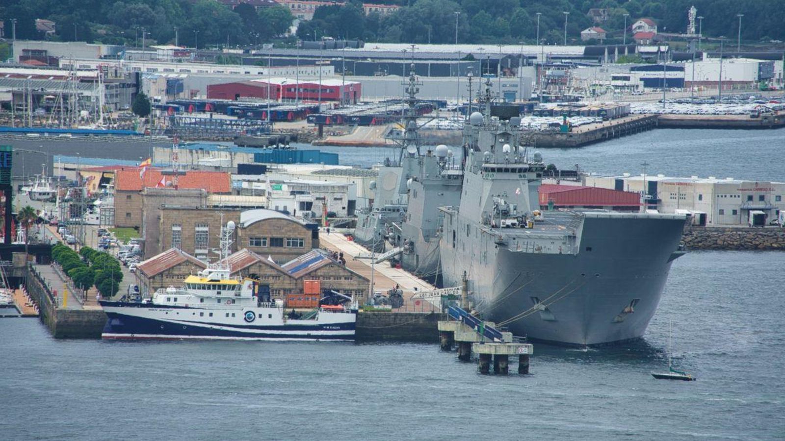 El portaviones “Juan Carlos I” volverá a Vigo tras estar por última vez hace dos años.