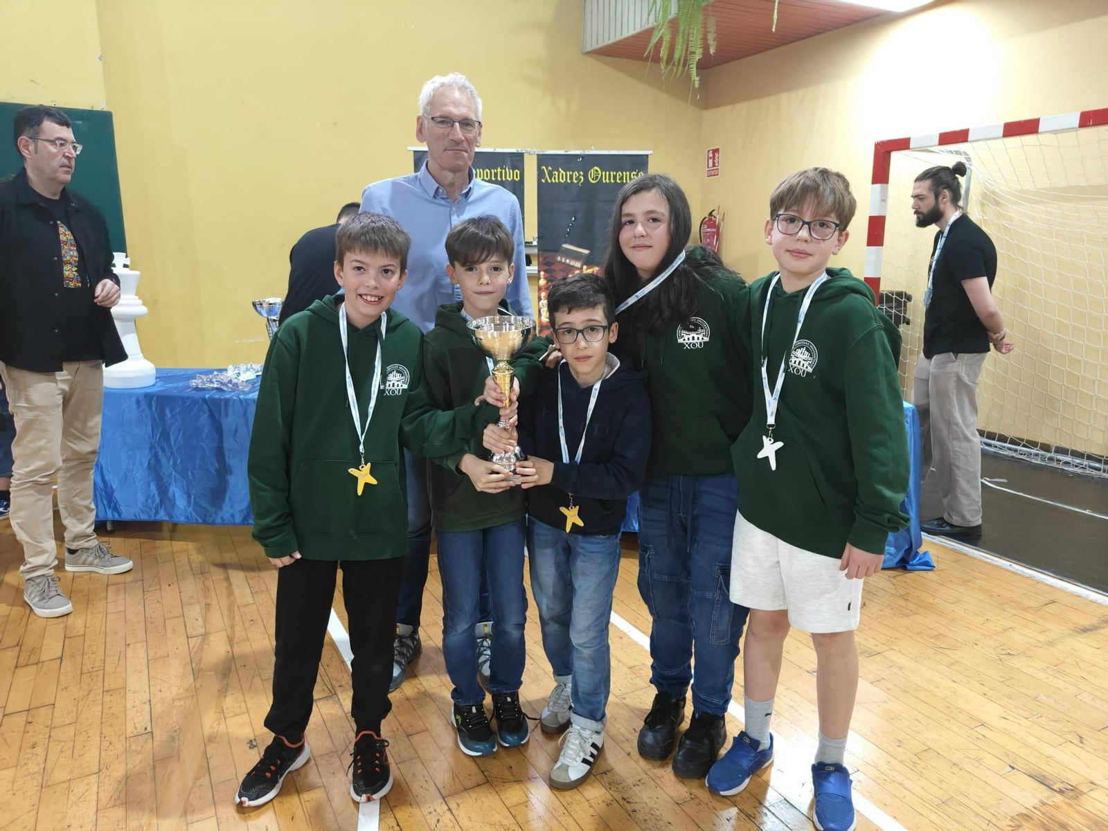 Galería | La final provincial escolar de ajedrez llena el Pazo, en imágenes
