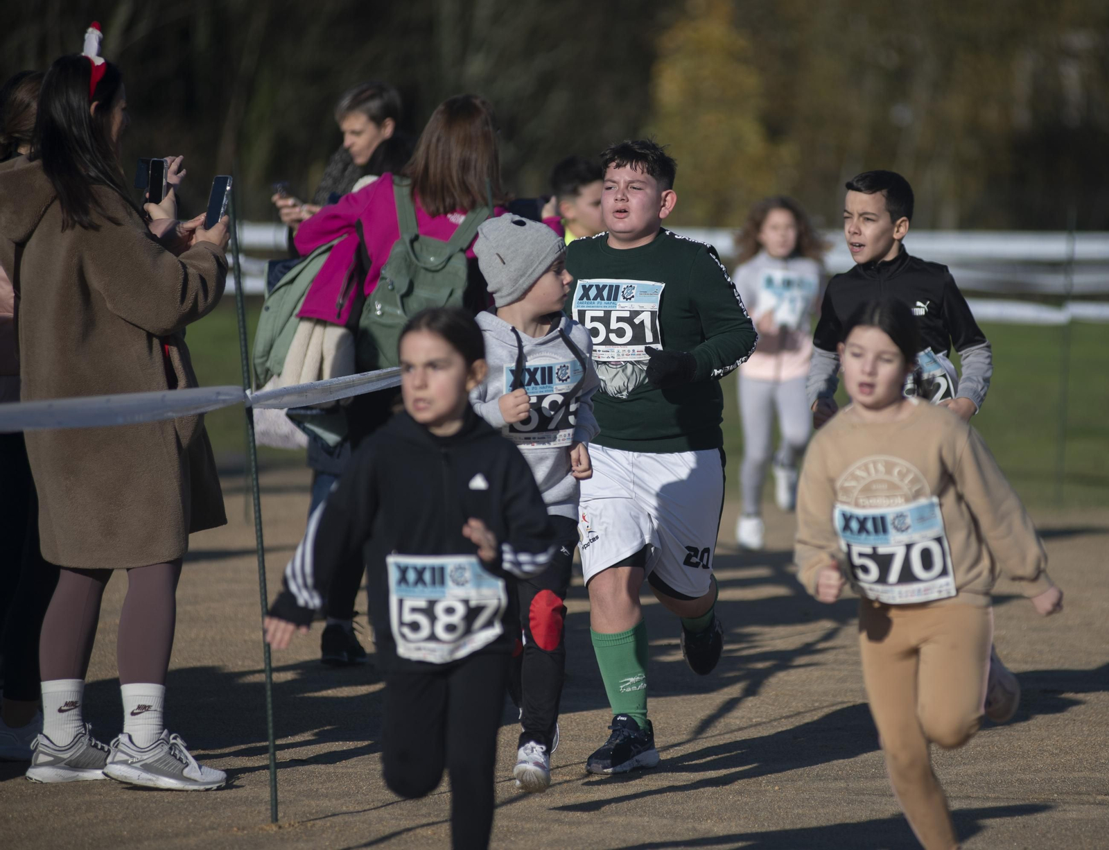 Galería | San Cibrao celebra una edición más de su carrera navideña