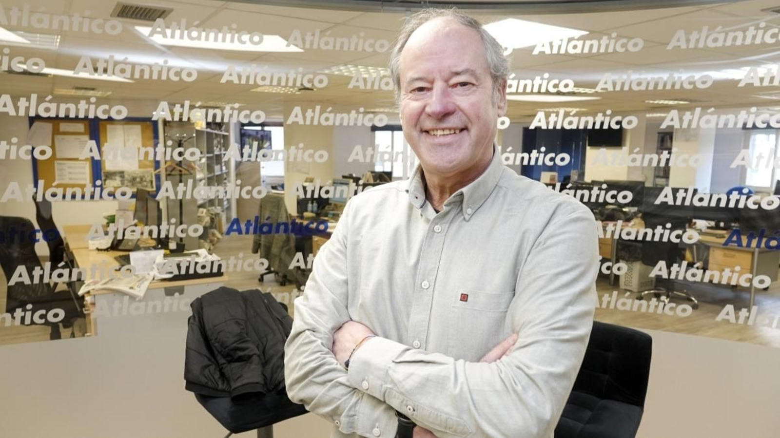 El catedrático Salustiano Mato, en el set de Atlántico.