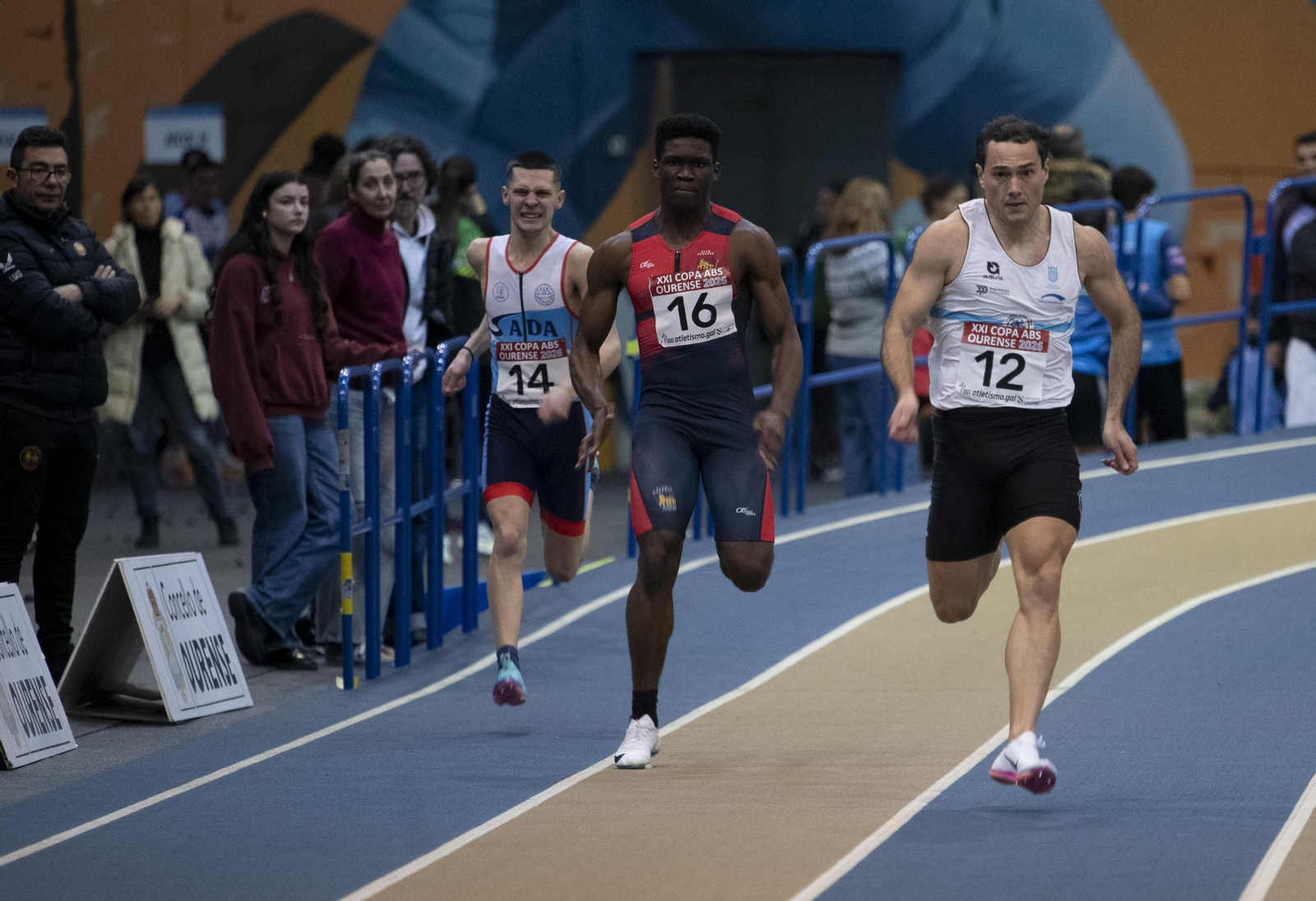 Galería | Ourense disfruta con lo mejor del atletismo gallego