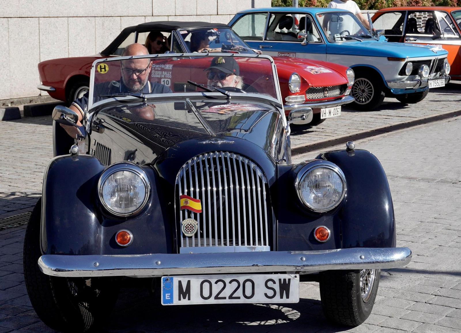 Galería | Los coches clásicos toman el Gran Vía