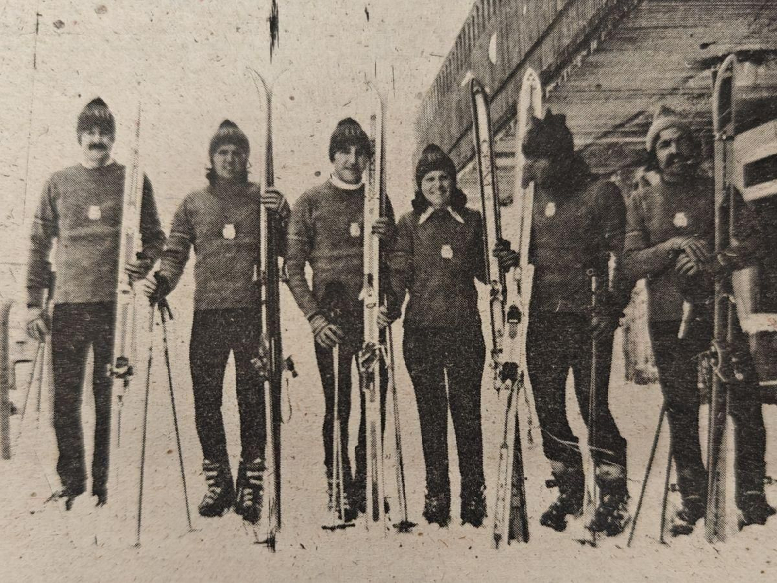 De izquierda a derecha, Manolo Rego, Félix Romero, Sabino Senra, Paula, Moncho Alonso y Manolo Vilches.
