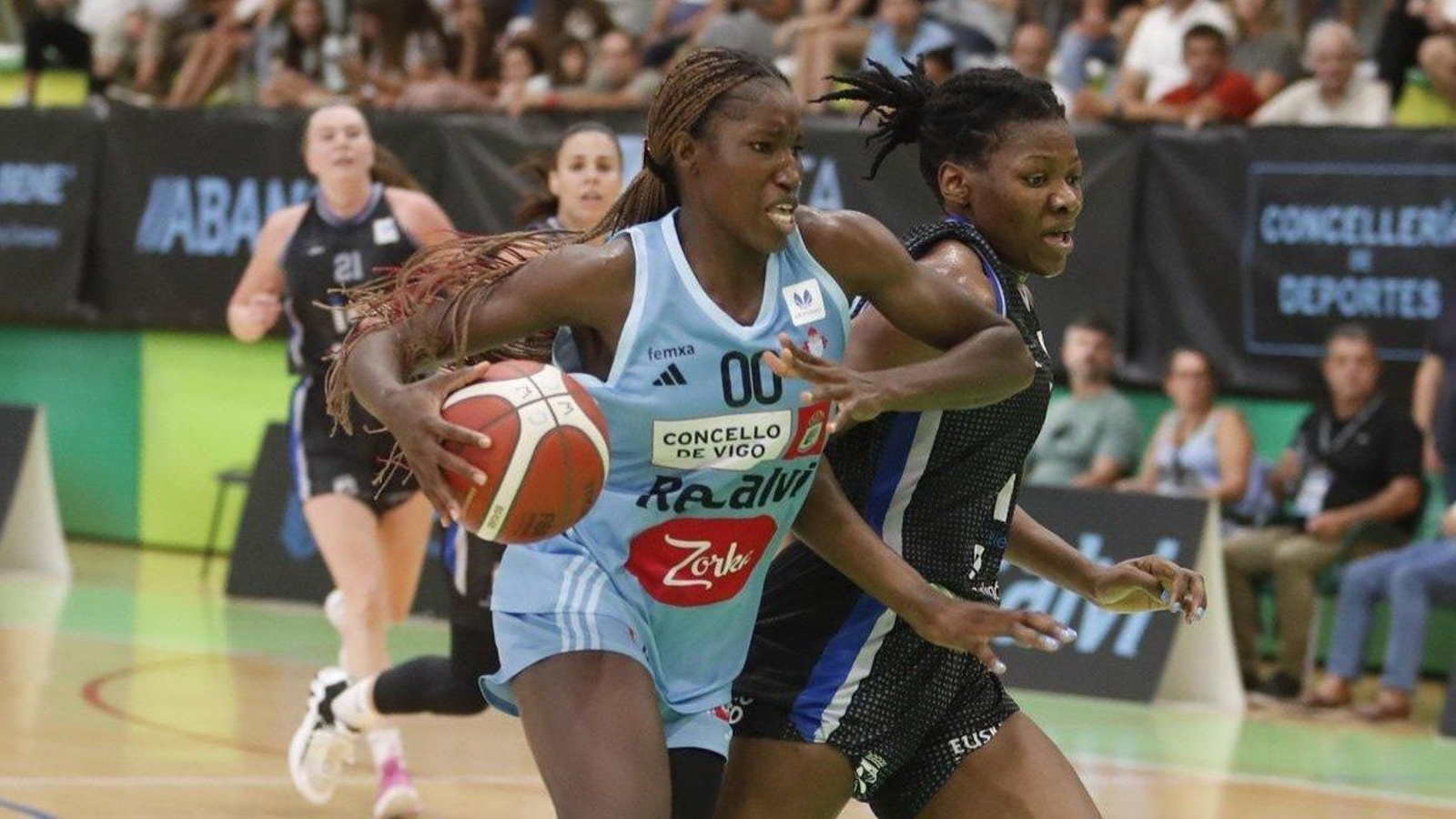 Los problemas físicos de Maimouna Haidara han mermado al equipo vigués en las últimas semanas.