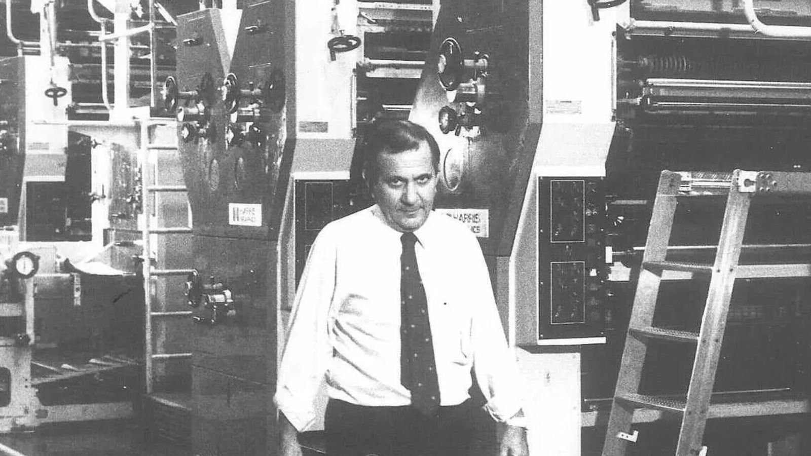 En la imagen, José Luis Outeiriño, presidente de honor de La Región