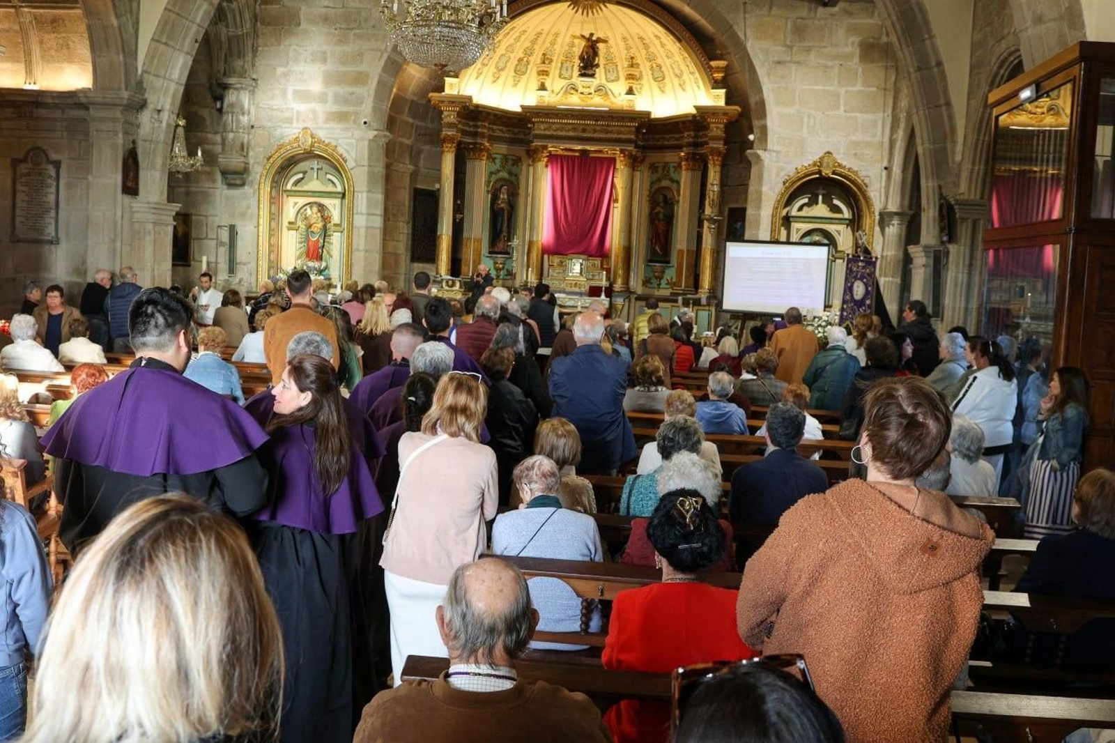 Desenclavo y procesion de la Santo Entierro de Bouzas (9)
