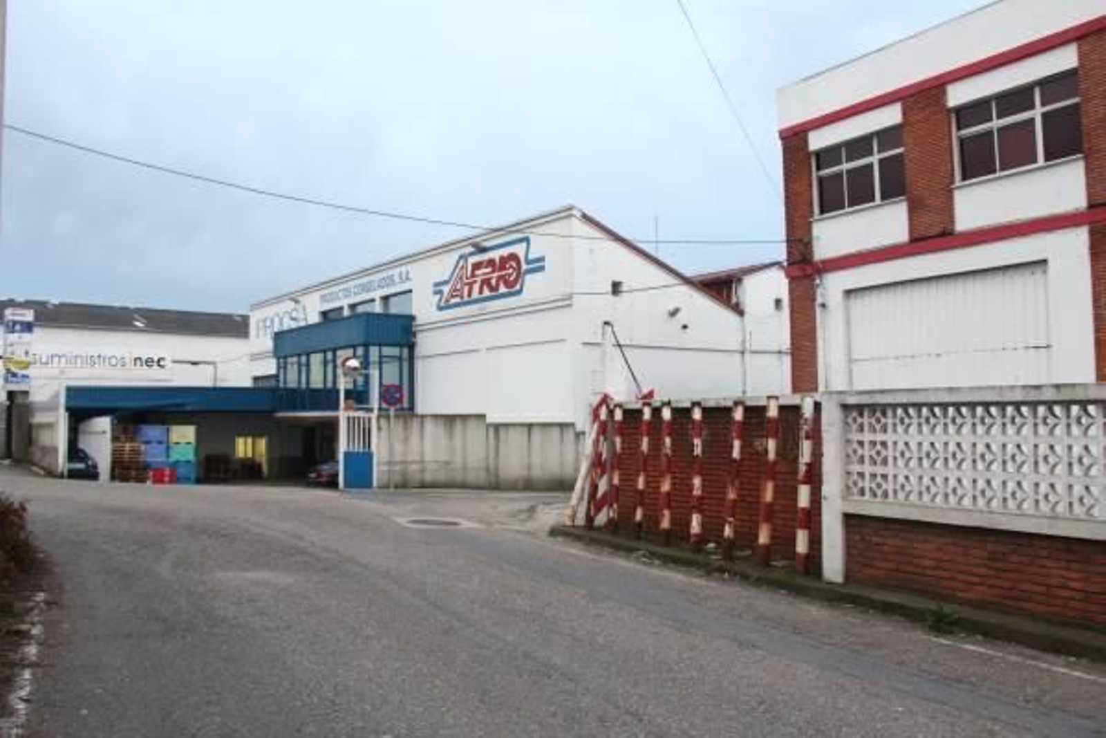 Lugar donde estaba la firma viguesa Sabú La Perfección en Sárdoma y que compró en 1999 el empresario Ruiz Mateos. Foto: David Tombilla