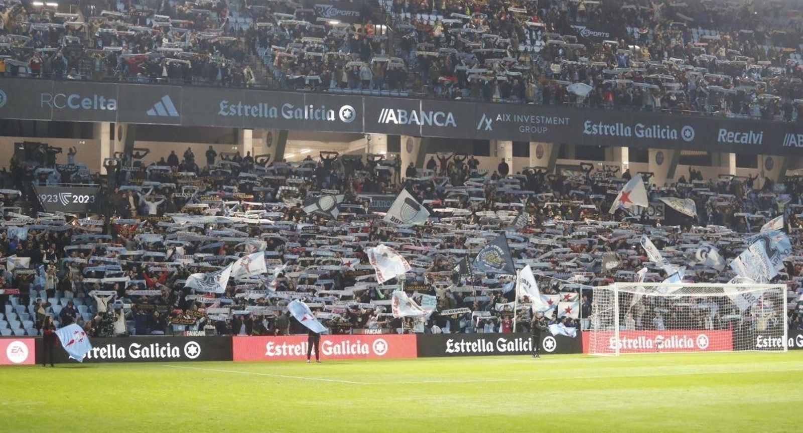 La grada de Marcador será hoy el escenario del mural en homenaje a los celtistas muertos en 2023.