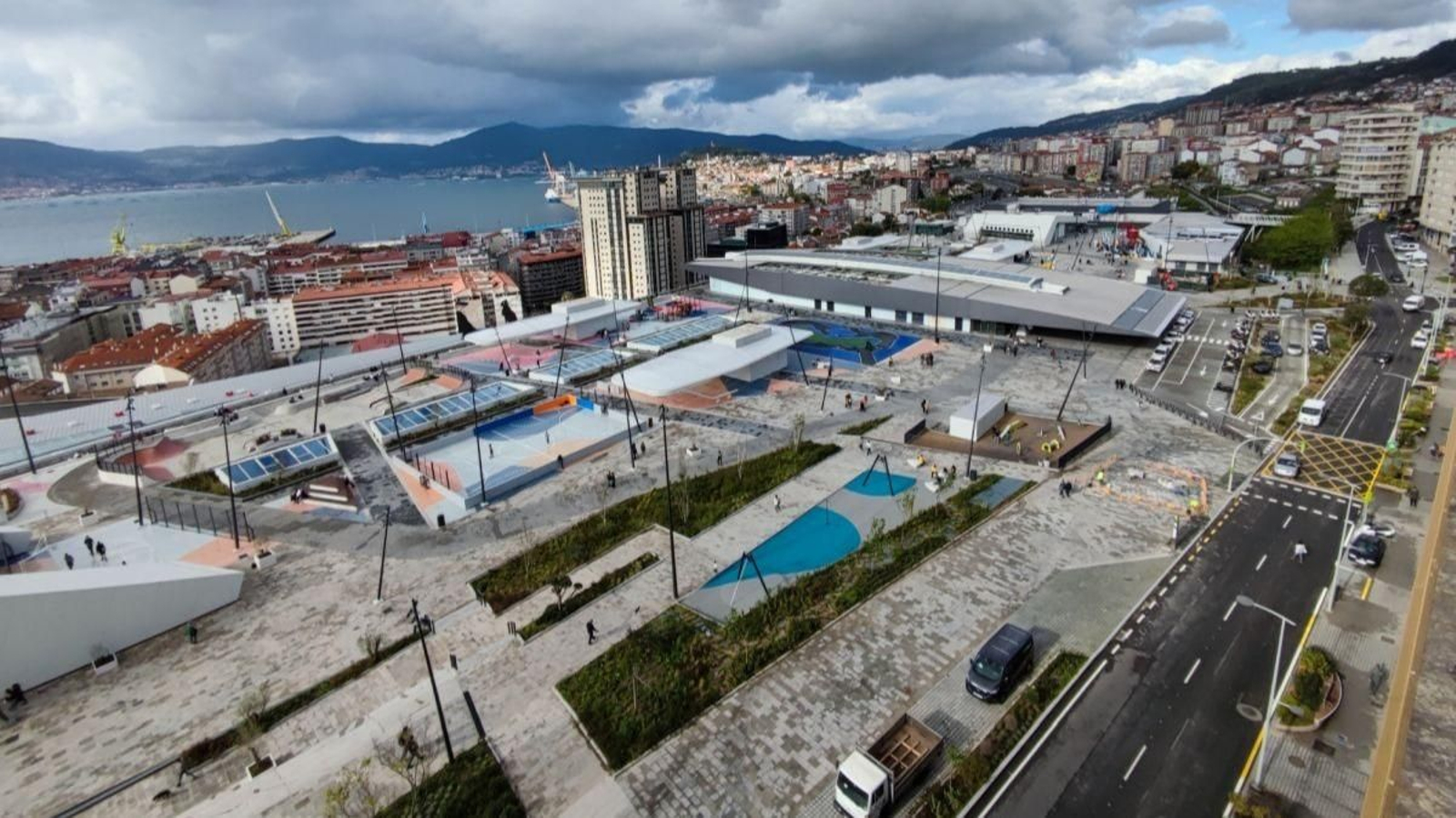 Plaza de Vialia situada encima del Centro comercial.