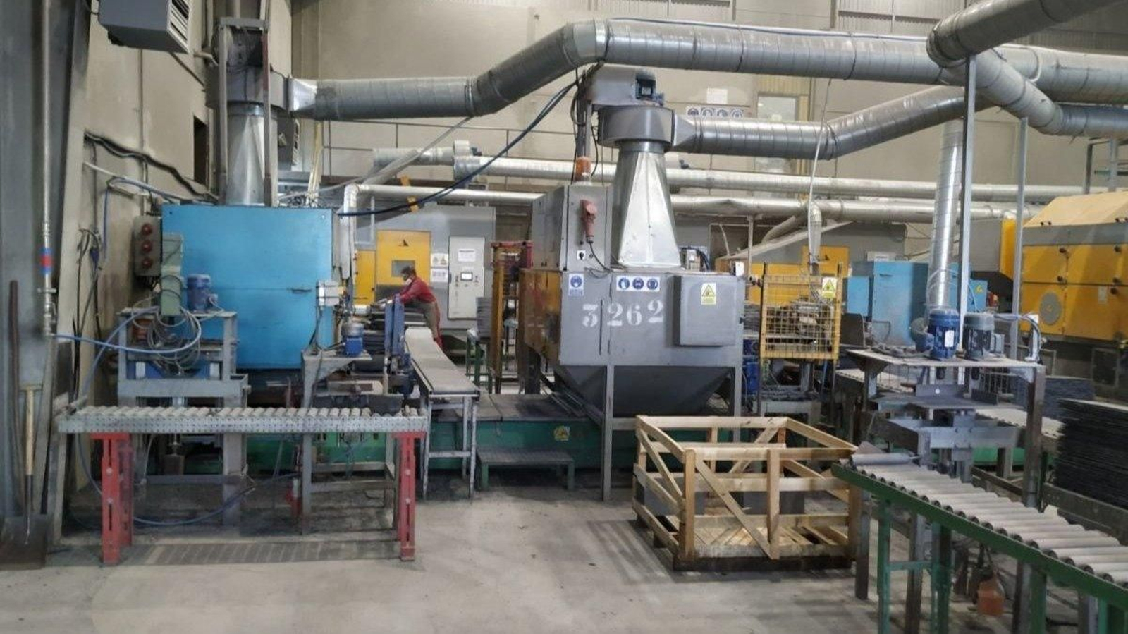 Nave de producción de pizarra en Carballeda de Valdeorras.