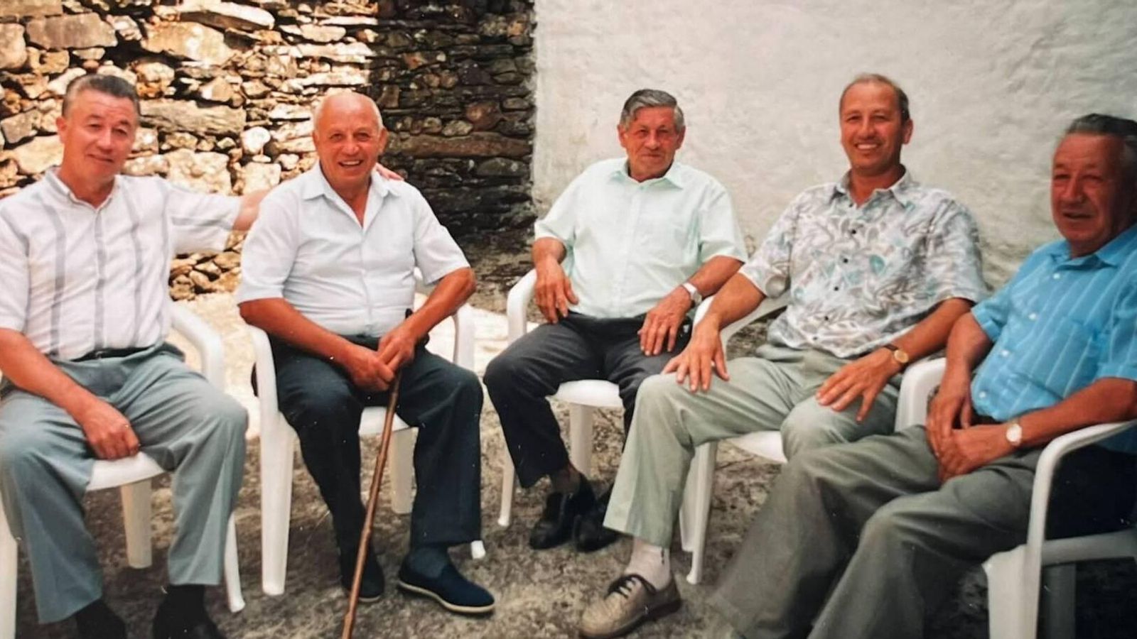 Abel (segundo por la derecha) junto a sus hermanos