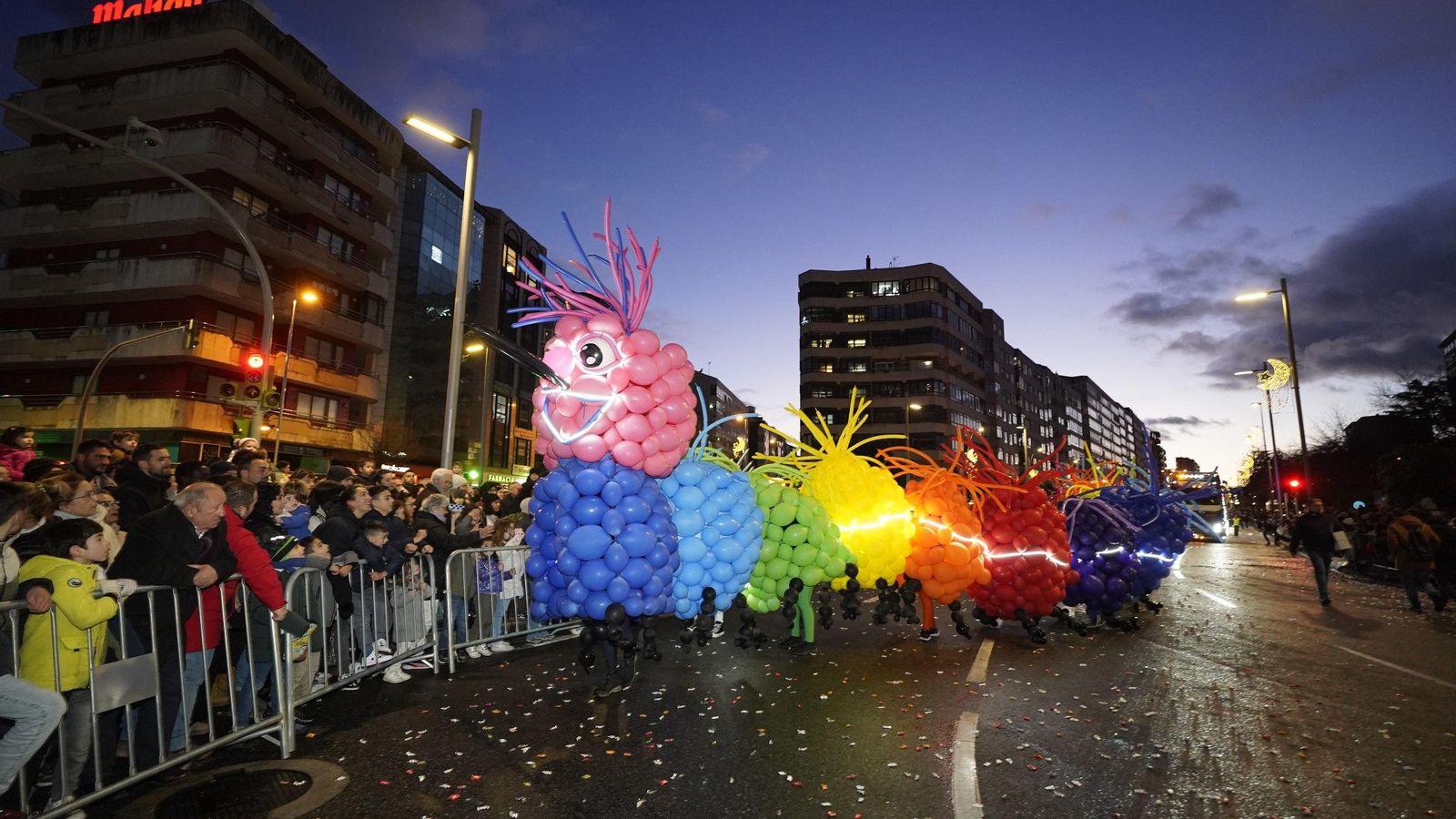 Galería | La Cabalgata de Reyes llena la ciudad de magia